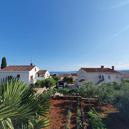 Apartment With Terace And Sea View Marica Krk Town Exterior foto